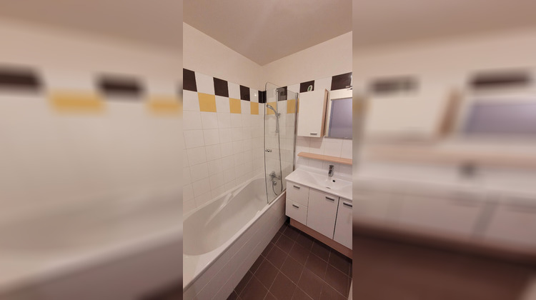 Ma-Cabane - Location Appartement COURBEVOIE, 41 m²