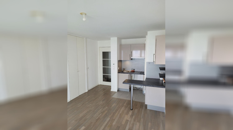 Ma-Cabane - Location Appartement COURBEVOIE, 38 m²