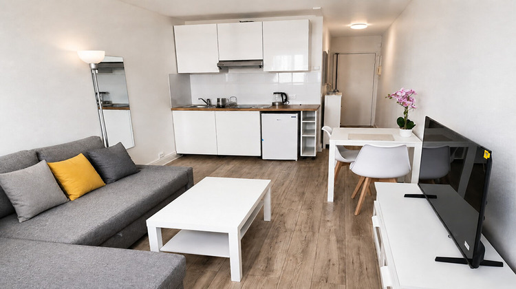 Ma-Cabane - Location Appartement COURBEVOIE, 23 m²
