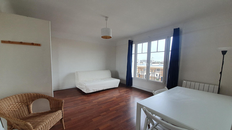 Ma-Cabane - Location Appartement COURBEVOIE, 25 m²