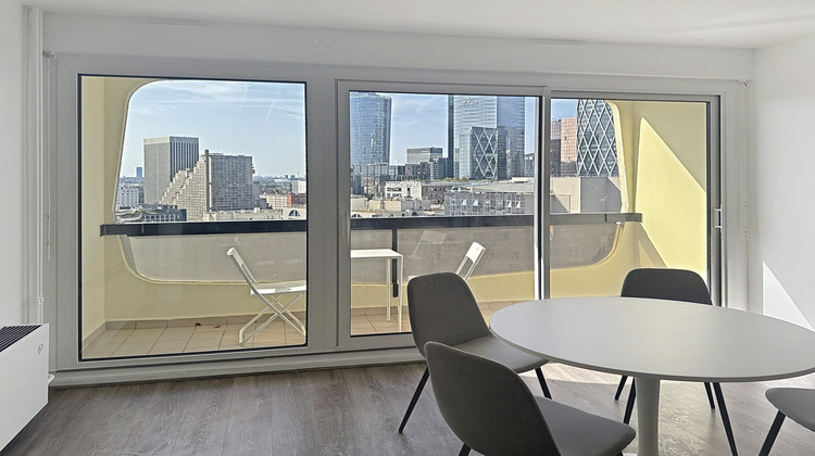 Ma-Cabane - Location Appartement Courbevoie, 57 m²