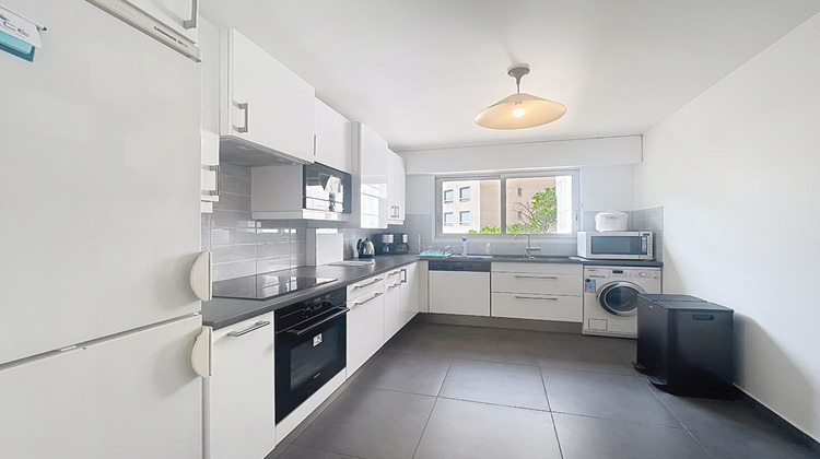 Ma-Cabane - Location Appartement COURBEVOIE, 111 m²