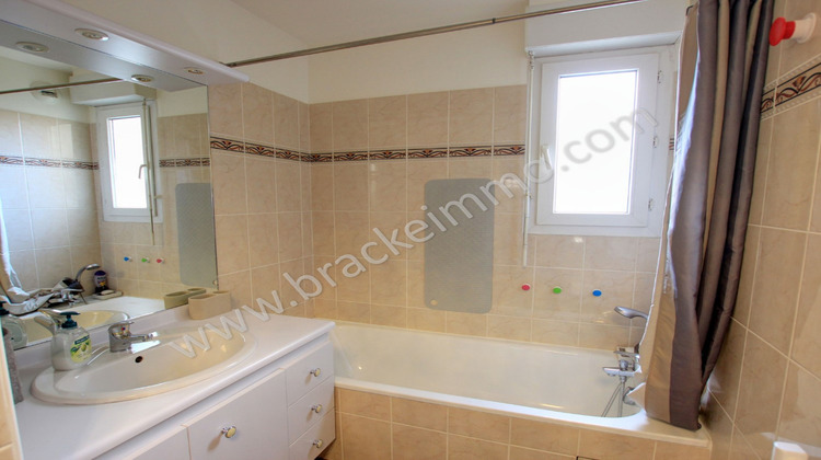 Ma-Cabane - Location Appartement COURBEVOIE, 43 m²
