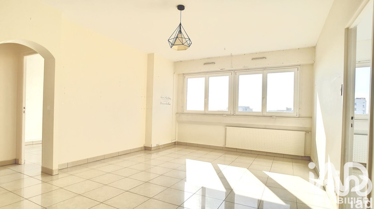 Ma-Cabane - Location Appartement Courbevoie, 69 m²