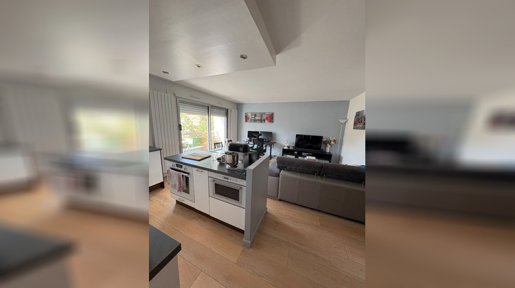 Ma-Cabane - Location Appartement COURBEVOIE, 47 m²