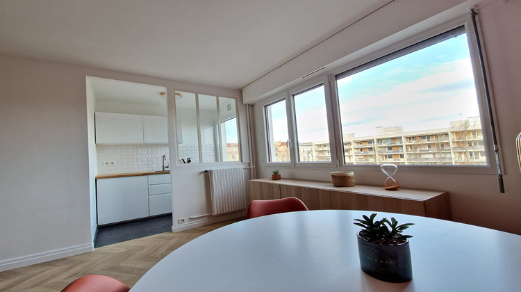 Ma-Cabane - Location Appartement COURBEVOIE, 25 m²