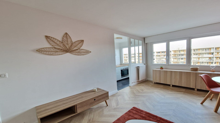 Ma-Cabane - Location Appartement COURBEVOIE, 25 m²