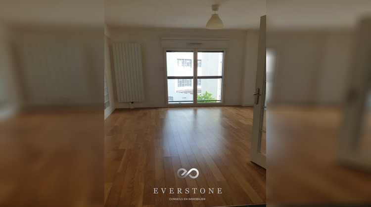 Ma-Cabane - Location Appartement COURBEVOIE, 46 m²