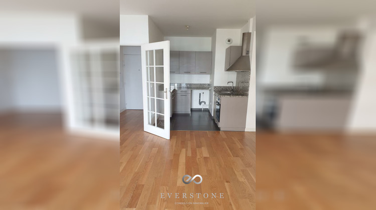 Ma-Cabane - Location Appartement COURBEVOIE, 46 m²