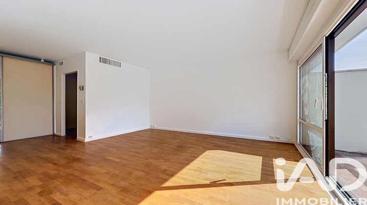 Ma-Cabane - Location Appartement Courbevoie, 28 m²