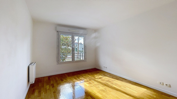 Ma-Cabane - Location Appartement COURBEVOIE, 38 m²