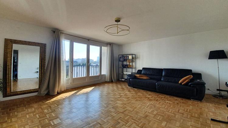 Ma-Cabane - Location Appartement COURBEVOIE, 65 m²