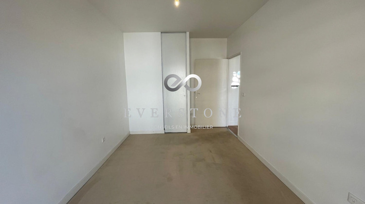 Ma-Cabane - Location Appartement COURBEVOIE, 46 m²