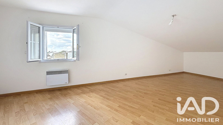 Ma-Cabane - Location Appartement Courçon, 90 m²