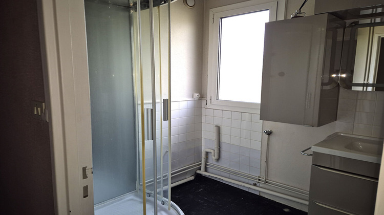 Ma-Cabane - Location Appartement COURNON-D'AUVERGNE, 82 m²