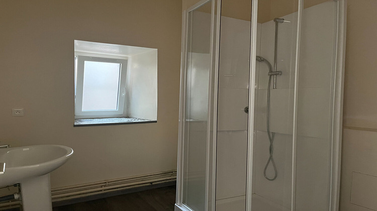 Ma-Cabane - Location Appartement COURPIERE, 65 m²