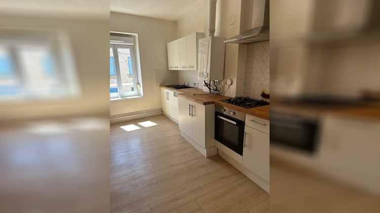 Ma-Cabane - Location Appartement Cours-la-Ville, 92 m²