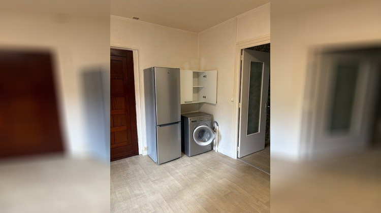 Ma-Cabane - Location Appartement Cours-la-Ville, 3 m²