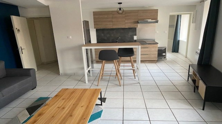 Ma-Cabane - Location Appartement Cours-la-Ville, 35 m²
