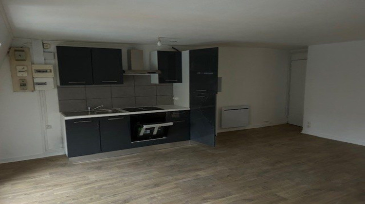 Ma-Cabane - Location Appartement Cours-la-Ville, 39 m²