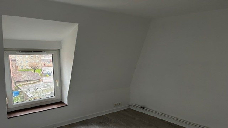 Ma-Cabane - Location Appartement Cours-la-Ville, 39 m²