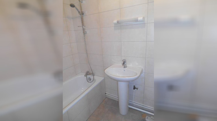 Ma-Cabane - Location Appartement Cours-la-Ville, 39 m²