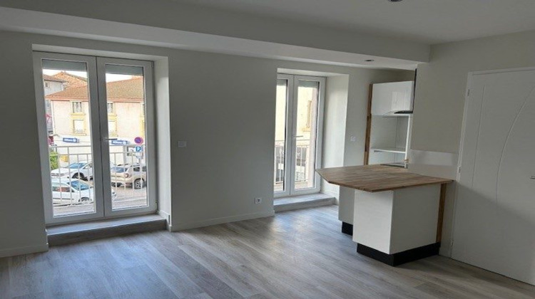 Ma-Cabane - Location Appartement Cours-la-Ville, 3 m²