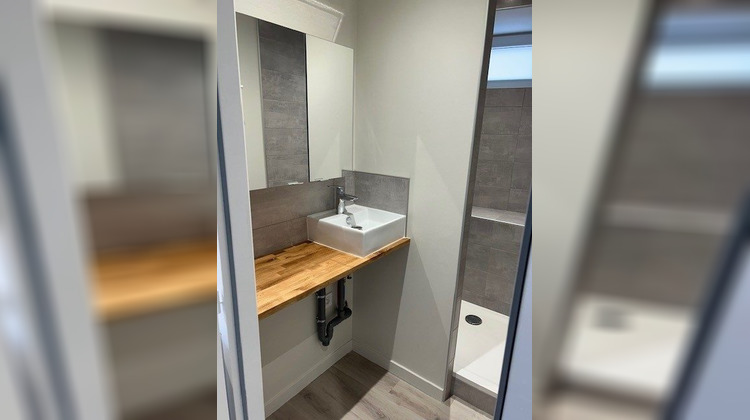 Ma-Cabane - Location Appartement Cours-la-Ville, 3 m²