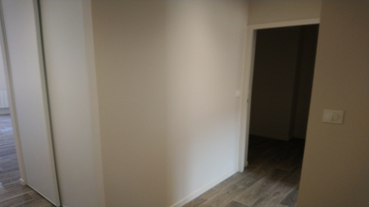Ma-Cabane - Location Appartement Cours-la-Ville, 90 m²