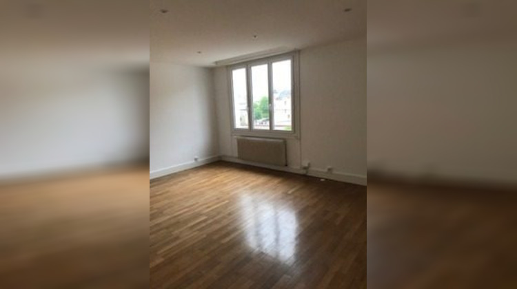 Ma-Cabane - Location Appartement Cours-la-Ville, 76 m²