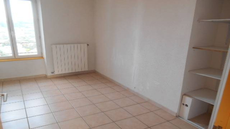 Ma-Cabane - Location Appartement Cours-la-Ville, 56 m²
