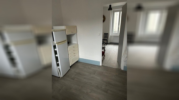Ma-Cabane - Location Appartement Cours-la-Ville, 42 m²