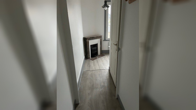 Ma-Cabane - Location Appartement Cours-la-Ville, 42 m²
