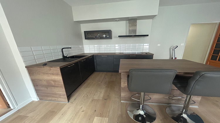 Ma-Cabane - Location Appartement COURSAN, 65 m²