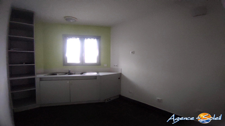 Ma-Cabane - Location Appartement Coursan, 70 m²