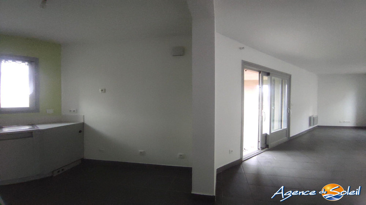 Ma-Cabane - Location Appartement Coursan, 70 m²