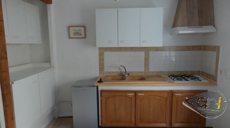 Ma-Cabane - Location Appartement COURTHEZON, 35 m²