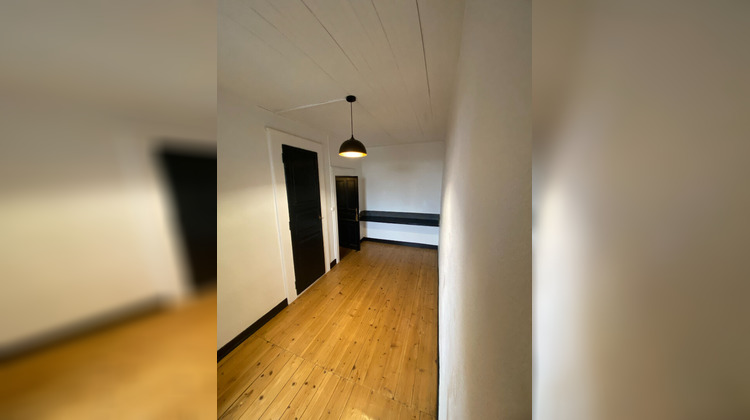Ma-Cabane - Location Appartement COUSANCE, 86 m²