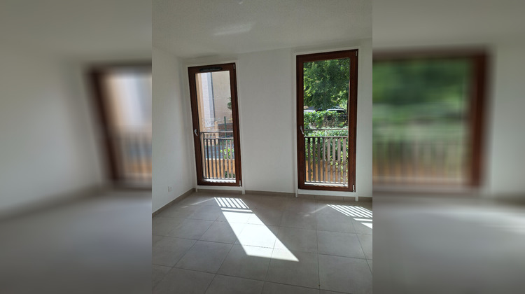 Ma-Cabane - Location Appartement COUZON-AU-MONT-D'OR, 62 m²