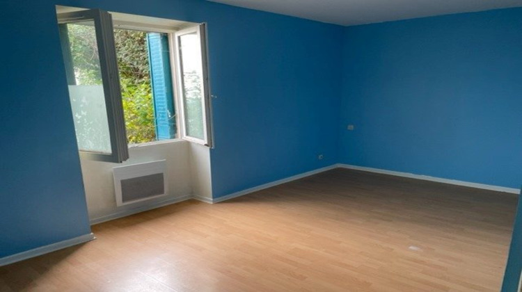 Ma-Cabane - Location Appartement Craponne, 42 m²