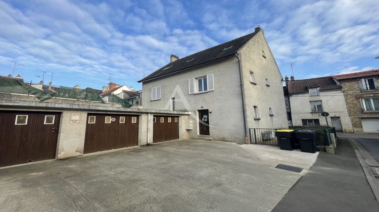 Ma-Cabane - Location Appartement CRECY-LA-CHAPELLE, 55 m²