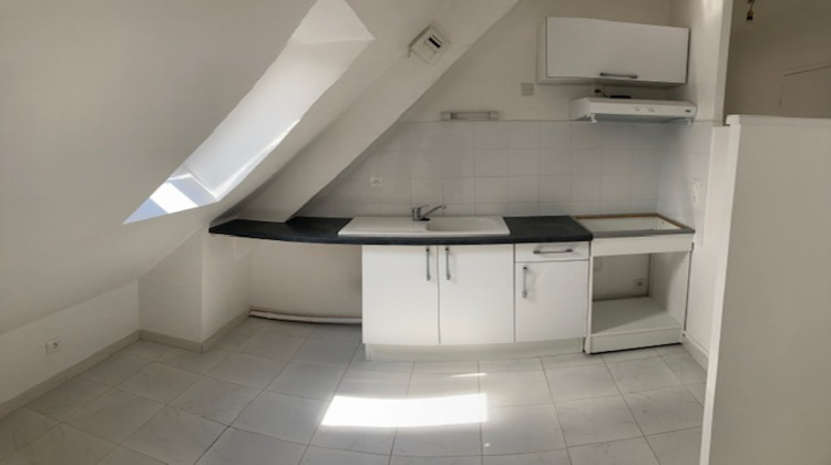 Ma-Cabane - Location Appartement CRECY-LA-CHAPELLE, 34 m²