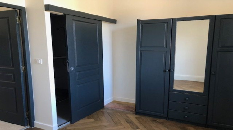 Ma-Cabane - Location Appartement Cremeaux, 30 m²