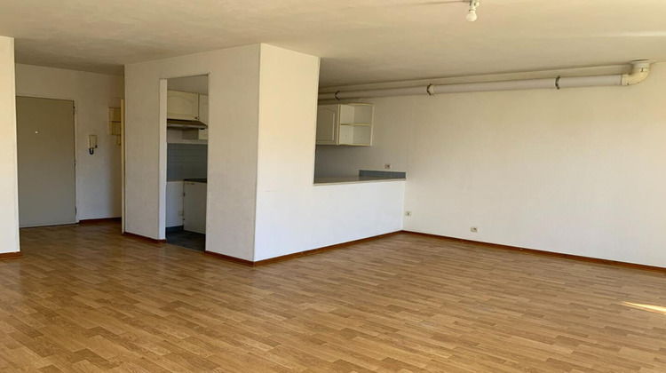 Ma-Cabane - Location Appartement CREON, 60 m²