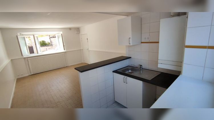 Ma-Cabane - Location Appartement CRESPIERES, 28 m²