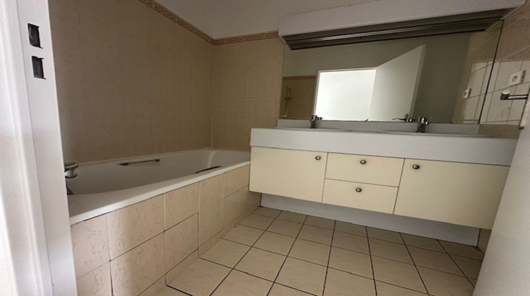 Ma-Cabane - Location Appartement CROISSY-SUR-SEINE, 82 m²