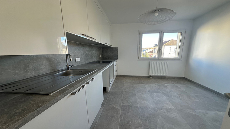 Ma-Cabane - Location Appartement CROISSY-SUR-SEINE, 72 m²