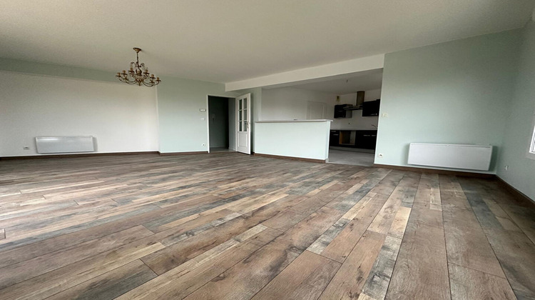 Ma-Cabane - Location Appartement CROIX, 80 m²