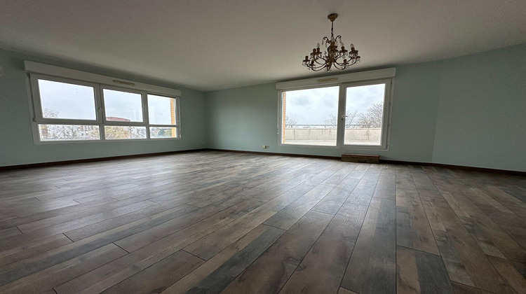 Ma-Cabane - Location Appartement CROIX, 80 m²