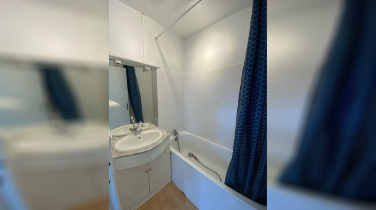 Ma-Cabane - Location Appartement CROIX, 62 m²